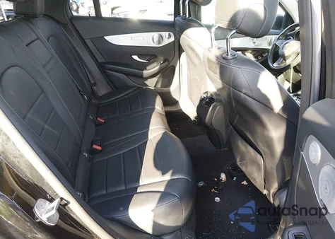 2019 Mercedes-Benz Glc 300 4Matic z USA, uszkodzony, nr VIN WDC0G4KB5K1001461